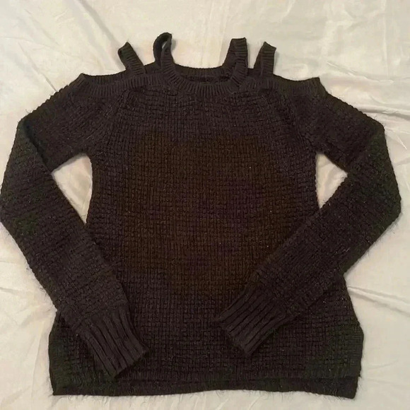 🎄 Aeropostale soft fuzzy black sweater - Picture 1 of 4